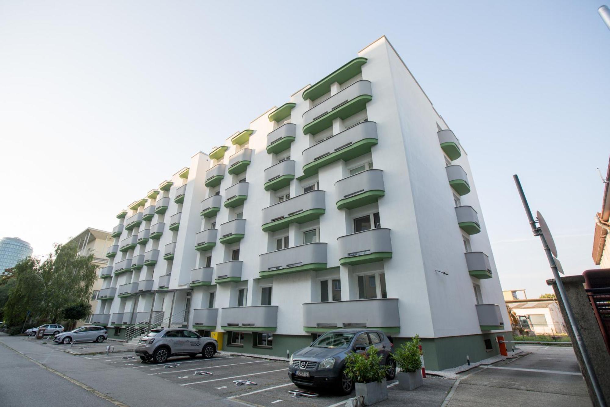 Apartment Near The Ondrej Nepela Winter Stadium Bratislava Exterior foto